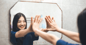 woman practicing mindfulness how to stop negative self talk